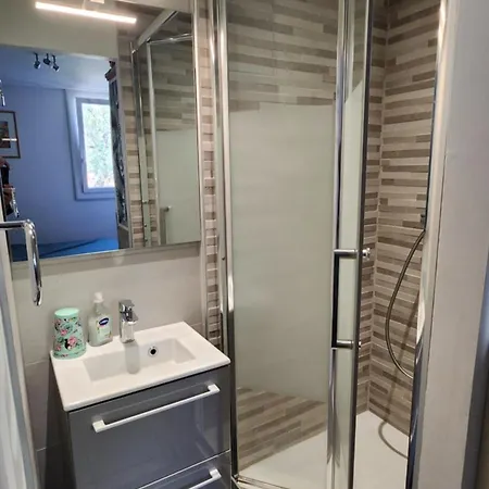 Appart T3, 60M2,Quartier Calme,Ideal Tout A Pieds Residence Et Parking Prive Les Cadenisses *