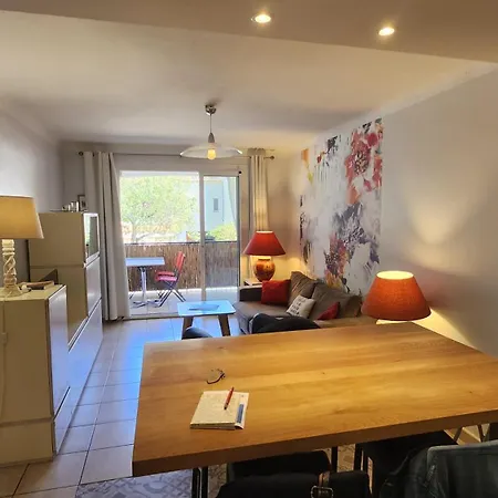 Appart T3, 60M2,Quartier Calme,Ideal Tout A Pieds Residence Et Parking Prive Les Cadenisses Διαμέρισμα